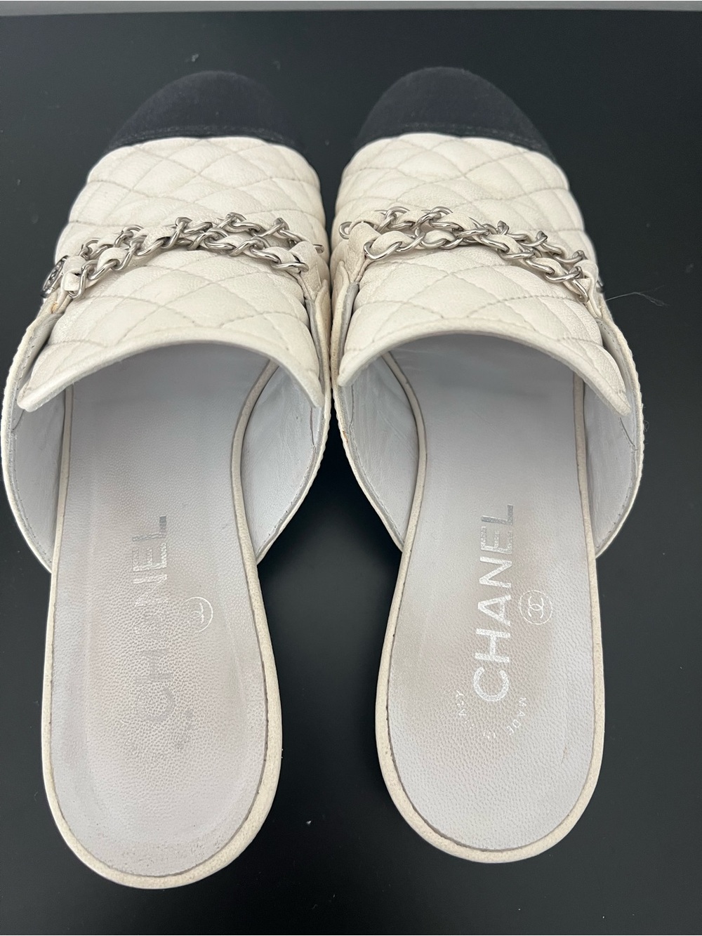 CHANEL Quilted Two-Tone Slide Mules in White and Black with Chain Detail - Picture 3 of 5